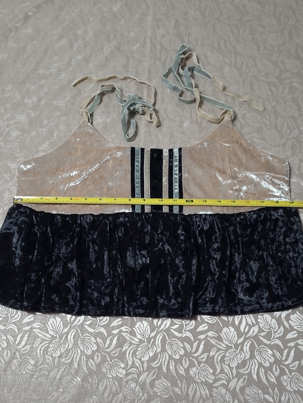 NWT POL Velvet Ruffle Babydoll Crop Top in Cream & Black w/ Cream & Gray Straps - Picture 10 of 15